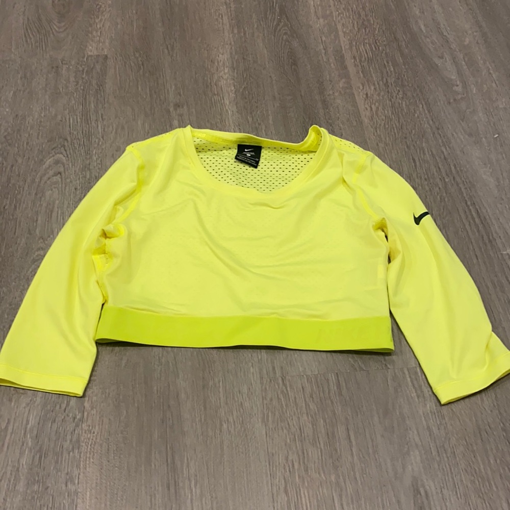 Cropped workout top